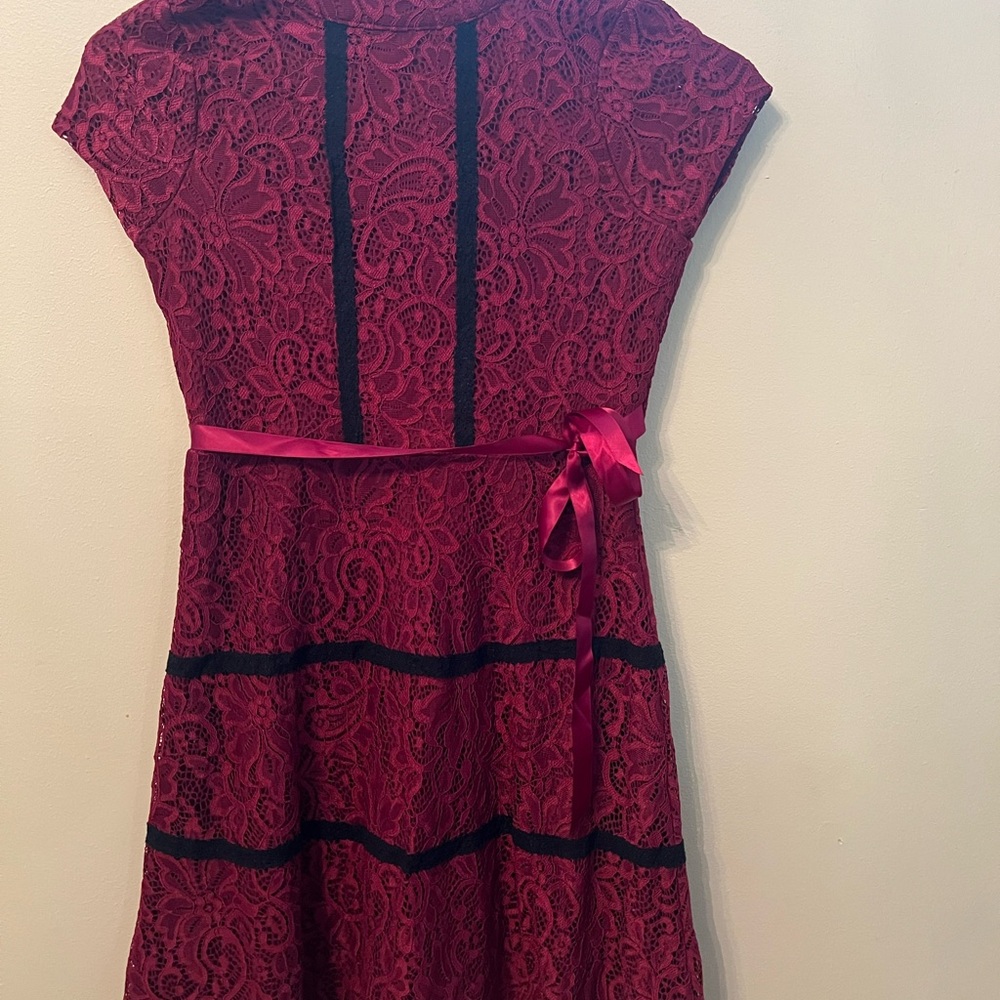 Elegant Burgundy Lace Kids Dress